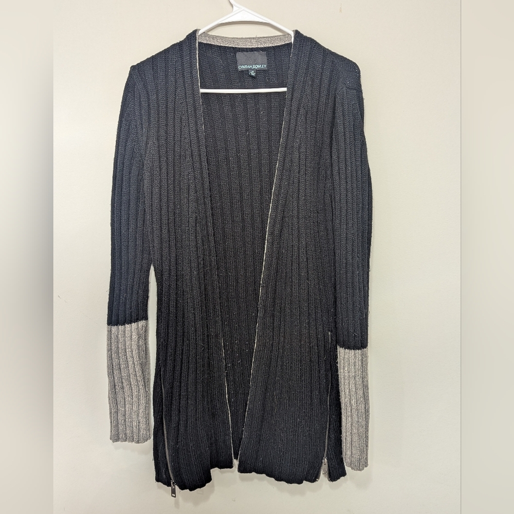 Cynthia Rowley Open Cardigan Size Medium Wool Blend Zipper Accent Black Gray
